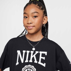 Resim Nike Sportswear Çocuk Tişört 