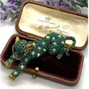 Resim Vintage Leopar Rozeti - Zümrüt Yeşili ve Altın Vurgulu Detaylı Hayvan Tasarım, Ceketler, Çantalar, Şapkalar için Dayanıklı Metal Aksesuar - Hayvan Severler İçin Benzersiz Hediye, Leopar Desenli Aksesuarlar, Ceket Süslemesi, Retro Tarz Takı, Detaylı İşçilik 