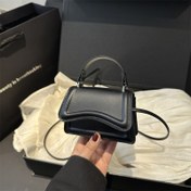 Resim Kadınlar için Mini Tote Çapraz Vücut Çantası - Çıtçıt Kapatma, Çıkarılabilir Ayarlanabilir Askı, Günlük Gereçler İçin Minimalist Tasarım, 5 Renkte Mevcut (Siyah/Haki/Turuncu/Pembe), Küçük Çapraz Vücut Çantası, Çok Yönlü Seyahat Aksesuarı, Dayanıklı Çıtçıtlı Kapama 