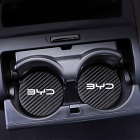 Resim 2 adet BYD ATTO3/Tang/Han/Sealed U/Dolphin Mini/Sailion 6/7/Shark/King DD-I için uygun Araba Karbon Fiber PU Bardak Altlığı, Kaymaz ve Dayanıklı "İç Mekan Yükselmesi İçin Gerekli Olur" | Araba Bardak Tutucu | Araba İç Mekan Aksesuarları | Araba Altlığı | Altlık 