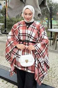 Resim Tesettür Diyarı Ekose Desen Loren Kemerli Kaşe Panço- Pembe Standart (36-46 Uyumlu) 