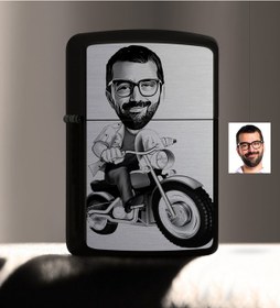 Resim Kişiye Özel Bay Motorcu Karikatürlü Benzinli Siyah Metal Çakmak - 