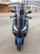 Resim Motocam Kymco Xtown 250 İ Siperlik Ön Cam 2020 2024 Model 83cm Açıkfüme Renkli 4mm Uzun Cam 