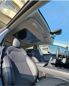 Resim ÇAMKIRAN TESLA MODEL Y JUNİPER 2025 UYUMLU ELEKTRİKLİ TAVAN PERDESİ 