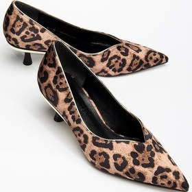 Resim Büyük Numara Suni Deri V Yüzlü Leopar Kadın Kısa Topuklu Ayakkabı-3560 Leopar 