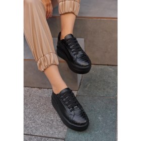 Resim Nilufarr Russi Siyah Deri Kadın Sneaker 