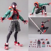 Resim Marvel Örümcek Adam PVC Koleksiyonluk Figürü - El Yapımı Süper Kahraman Modeli Çoklu Pozlarla, Yeşil Ceket ve Kırmızı Ağ Desenleri, Ev ve Ofis Dekoru için Mükemmel 