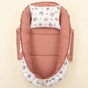 Resim Babynest ve Yastık - Çift Taraflı - Gül Kurusu Muslin - Kelebekler 