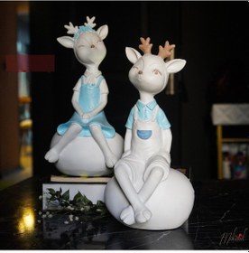 Resim Sevimli Geyik Figürleri Mavi Kıyafetli 2 Adet El Yapımı Reçine 