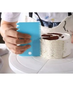 Resim Kitchen Design Lab Ölçülü Çok Amaçlı Hamur Açma Matı 45 cm x 65 Cm, Çelik Un Eleği ve Hamur Şekillendirme Seti 3 Lü 