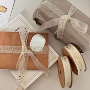 Resim Altın Folyo Yıldız Kurdele - 299.72cm Saten Hediye Sarma Kordonu, Plastik Kaplamalı Altın Yıldızlar ile DIY El İşleri, Dekoratif Bağlama ve Zarif Hediye Paketleme için, Şık Süsleme Malzemeleri, Pürüzsüz Dokulu 