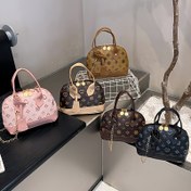 Resim Kadınlar İçin Lüks Altın Tonlu Kalp Tokalı Çanta - Çok Amaçlı El ve Clutch, Geniş Renk Seçeneği, Fermuar Kapatmalı & Polyester Astarı, Crossbody Çanta, Günlük Aksesuar, Yüksek Kalite Bitim, Çıkarılabilir Askılı, Moda Tutkunları İçin Şık Çanta 