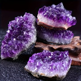 Resim 1 adet Glam Tarzı Brezilya Doğal Ametist Küme - Ham ve Kübik Ametist Kristal Dekor, DIY Takı, Ev, Akvaryum, Oturma Odası veya Mağaza Dekorasyonu için İdeal, Ev Dekorasyonu Vurgusu | Zarif Gösterim | Çıplak Dokulu, Akvaryum Dekorasyonu 