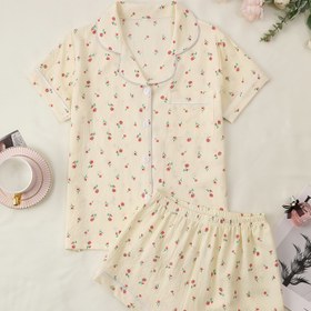 Resim Kadınlar için şık çiçek desenli pijama takımı, yazlık polyester uyku kıyafeti, kısa kollu üst, kontrast kenar ve elastik bel şortu 