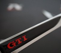 Resim Volkswagen GTİ Logo Çamurluk Yanı Krom Metal Bıçak Logo 