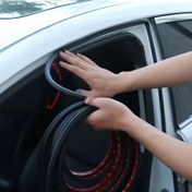 Resim Evrensel Araba Kapı Contası Şeridi, Çift Katmanlı Kalınlaştırma Gürültü Azaltma, Su Geçirmez Otomotiv Hava Yalıtımı, 5 Delikli Kauçuk Kapı Kenarı Koruyucusu Ses Yalıtımı ve Darbe Emiciliği için, Tam Araç Uyumluluğu 