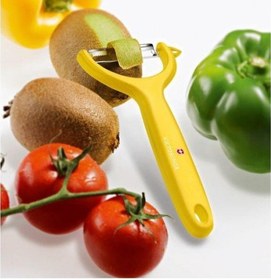 Resim Sarı Sapan Soyacak Ve 11 Cm. Bıçak 