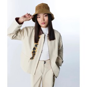 Resim Twist Kadın GÖRSEL BASKILI Oversize Trençkot Natürel Renk Gömlek Yaka ile Modern Stil TS1260011011003 