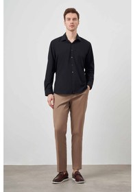 Resim Morven Erkek Siyah Basic Düz Desen Cepli Sert Yaka Regular Fit Gömlek Siyah 