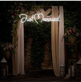 Resim Just Marrıed Yazılı Neon Tabela Beyaz 