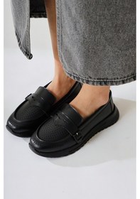 Resim Zain Siyah Lazer Delikli Toka Detaylı Babet 001 