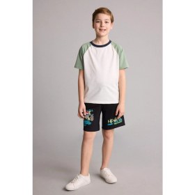 Resim DeFacto New Regular Fit Bisiklet Yaka Kısa Kollu Tişört Erkek Çocuk H6383A826HS 