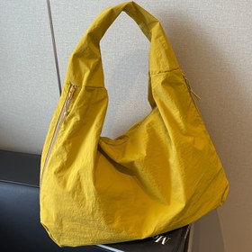 Resim Mükemmel Lili Hafif Naylon Tote Çanta, Çoklu Cep, Fermuar Kapatma ve Sabit Omuz Askısı ile - Kadınlar için Büyük Kapasiteli Zarif Tasarım Seyahat, Spor Salonu, Alışveriş ve Günlük Kullanım için (Siyah, Kırmızı, Sarı), Spor Çantası, Çok Yönlü Taşıma, Şık Depolama Seçeneği, Dayanıklı Polyester Astar 