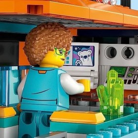 Resim Assess Store City Kutup Keşif Kamyonu ve Mobil Laboratuvarı 60378-9 Yaş ve Üzeri Çocuklar Için Yaratıcı Oyuncak Yapım Seti 