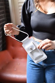 Resim DK LEATHER Kadın Beyaz Omuz Askılı Küçük Telefon Çantası Kılıfı / Tüm Telefonlarla Uyumlu Yürüyüş Çantası 