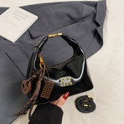 Resim Yeni Minimalist Retro Stil Kadınlar İçin Günlük Çapraz Çanta - Şık Çok İşlevli Günlük El Çantası Ve Postacı Çantası - Partiler Ve Günlük Yolculuklar İçin Mükemmel - Arkadaşlar Ve Aile İçin İdeal Bir Hediye, Fermuarlı Kapatma Ve Çıkarılabilir Omuz Askısı Özellikli. 