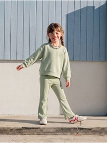 Resim LC Waikiki Yeşil Çiçek Baskılı Kız Çocuk Soft Touch Sweatshirt ve Eşofman Altı 