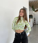 Resim calvis butik Yarım Balıkcı Yaka Uzun Kol Karışık Renkli Crop Bluz 