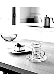 Resim 62561 Tabanı Kalın Desenli 12 Parça Çay Seti 100 Cc Şeffaf 