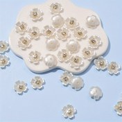 Resim 30 adet Akrilik Çiçek Şeklinde Beyaz Yama Dekoratif Boncuk, 12mm Çap - DIY Takı Yapımı ve El Sanatları için İdeal, Hafif ve Zarif Şekilli, DIY Takı Yapımı | Dekoratif Boncuklar | Akrilik Yapı 
