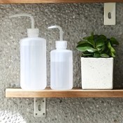 Resim 1 Adet Ergonomik Sıkma Tipi Sulama Kabı, Kavisli Ağızlı Damlatıcı ile Sukulentler ve Saksı Bitkileri için - Beyaz Plastik, Hassas Sulama için İdeal, Bitki Bakım Aksesuarı|Modern Sulama Kabı|Hafif Sulama Kabı, Dış Mekan Bitkileri için Sulama Kabları 