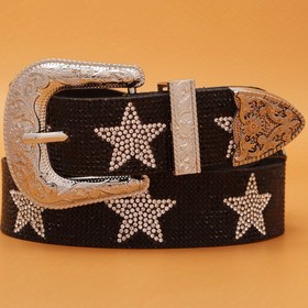 Resim Kadınlar için günlük kullanıma uygun olan klasik kot pantolon kemerleri, modaya uygun taşlı yıldız desenli batı oymalı tokalı bel kemerleri 