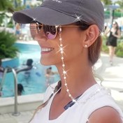 Resim 1 Adet Retro İnci Gözlük Zinciri Kadınlar İçin - Kayıp Önleyici Moda Gözlük Tutucu, Havuz Kenarı ve Aktiviteler için Şık Alaşım Çerçeve, Vintage Esintili Aksesuar, Zarif Aksesuar 