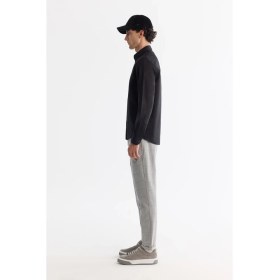 Resim AVVA Erkek Siyah Düğmeli Yaka Pamuklu Soft Touch Regular Fit Gömlek B002036 
