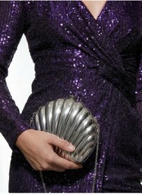 Resim Çanta Trend Gümüş Şeklinde Uzun Zincir Askılı Metal Abiye Çanta 