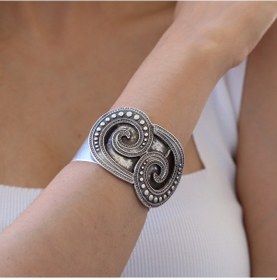 Resim Primero Collection Gümüş Kaplama Fosil Şekilli Bileklik Gri 