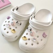 Resim Sevimli Karakter Ayakkabı Süslemeleri - 10 Adet Sevimli Hayvan ve Karakter Takıları Beyaz Crocs için, Mezuniyet ve Sevgililer Günü Hediyesi için DIY Ayakkabı Aksesuarları, Mezuniyet Hediyesi | Oynamak İçin Aksesuar | Dayanıklı Plastik, Karakter Aksesuarları 
