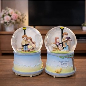 Resim Büro Ev Ofis Hediyesi İçin Banktaki Sevgililer Kar Küresi 