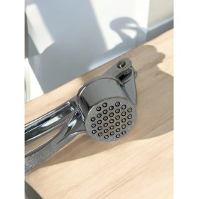 Resim Çelik Sarımsak Ezici Paslanmaz ve Kararmaz 