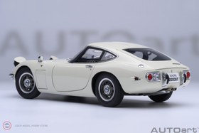 Resim 1:18 Autoart 1967 Toyota 2000GT 