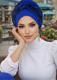 Resim Aişe tesettür Saks Mavi Çiçek Desen Burgu Bantlı Bone 