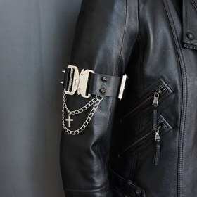 Resim 1 adet Punk Hip Hop Seksi Suni Deri Moda Erkek Kol Bandı, Kol Bandı Vücut Kafesi Kol Yüzükleri Eroik Rave Cosplay 