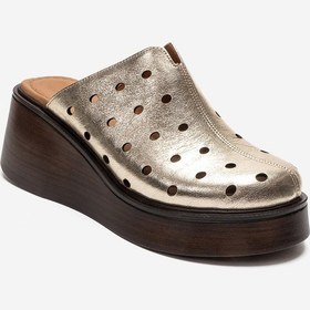 Resim Luvishoes Nıves Altın Hakiki Deri Delikli Kadın Dolgu Topuklu Terlik 