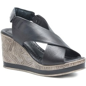 Resim Venüs 2015713y Dolgu Topuk Deri Genç Kadın Sandalet Siyah 