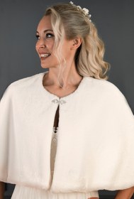 Resim Hobigram Gelin Aksesuarı Kırık Beyaz Broşlu Uzun Kürk Etol Gelin Bolero - Gelin Aksesuarı, Şık Tasarım - Gel 