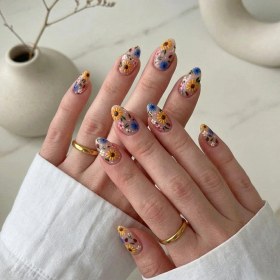Resim Vivid Charm Vividcharm 24'lü Sarı Ayçiçeği ve Renkli Çiçek Baskılı Jel Protez Görünümlü Badem Model Takma Tırnak 